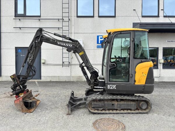 Volvo EC 27 C
