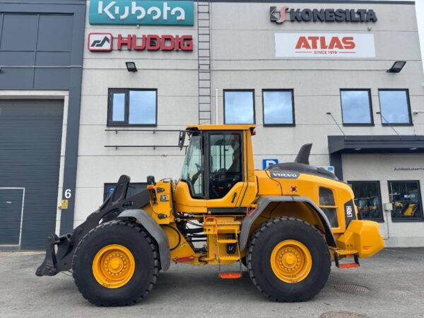 Volvo L 90 H UUSILLA RENKAILLA