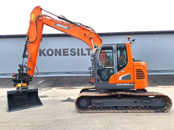 Doosan DX140LCR-5 PYÖRITTÄJÄLLÄ