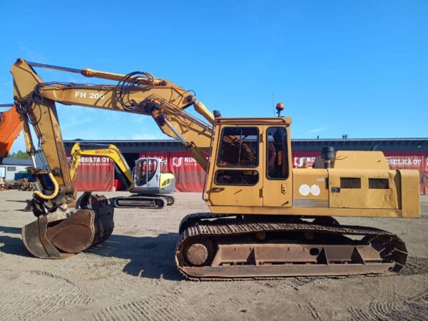 Fiat-Hitachi FH200T 2-KAUHAA