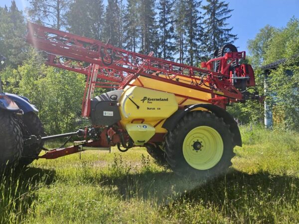 Kverneland Ikarus S38