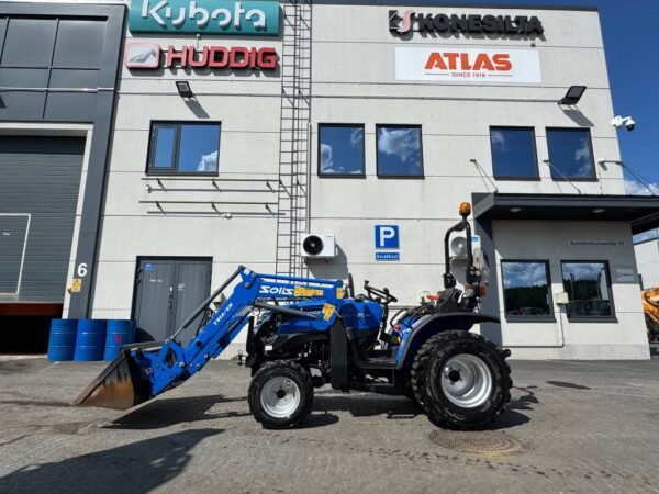 Solis 26 4WD Etukuormaajalla