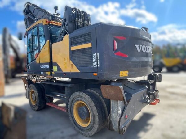 Volvo EW 200 E MH TULOSSA