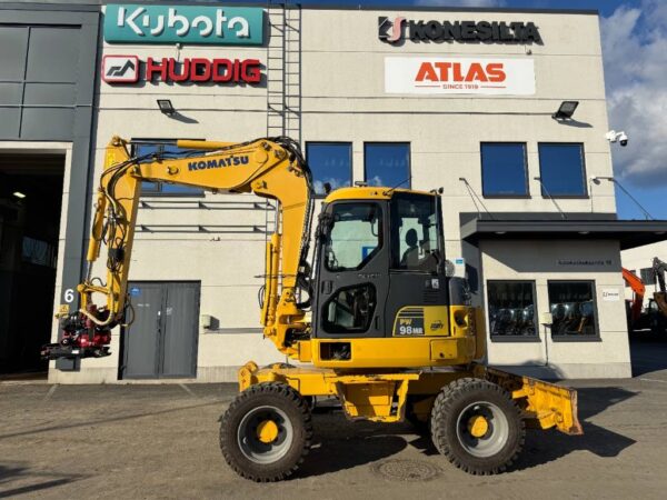 Komatsu PW 98 MR-6