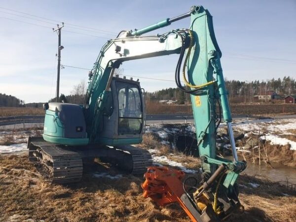 Kobelco SK70SR-1E