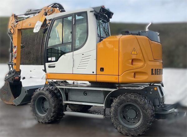 Liebherr A 910 COMPACT EX.DEMO