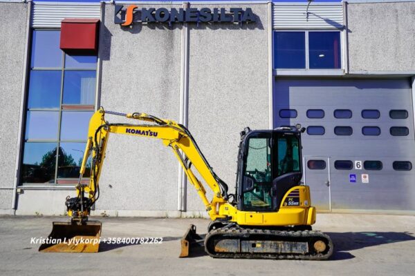 Komatsu PC55MR PYÖRITTÄJÄLLÄ