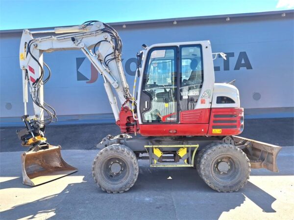 Takeuchi TB295W PYÖRITTÄJÄLLÄ