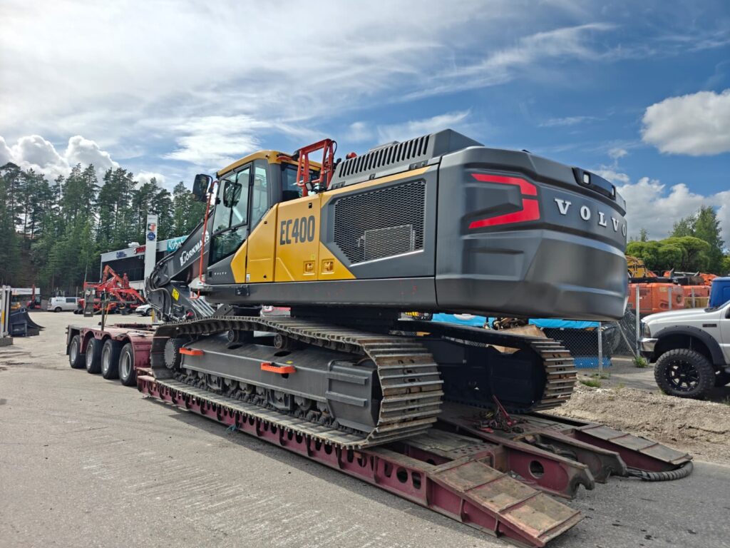 Volvo EC400F.