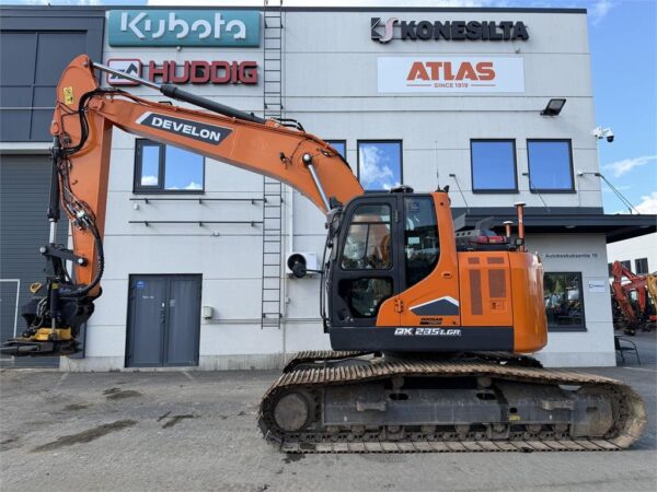Doosan DX235LCR-7