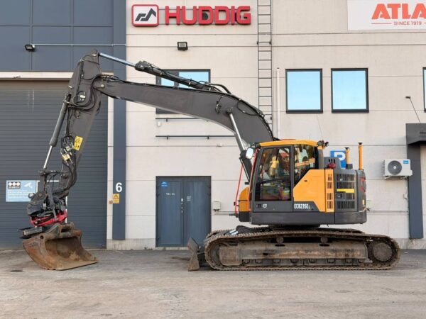 Volvo ECR 235 E