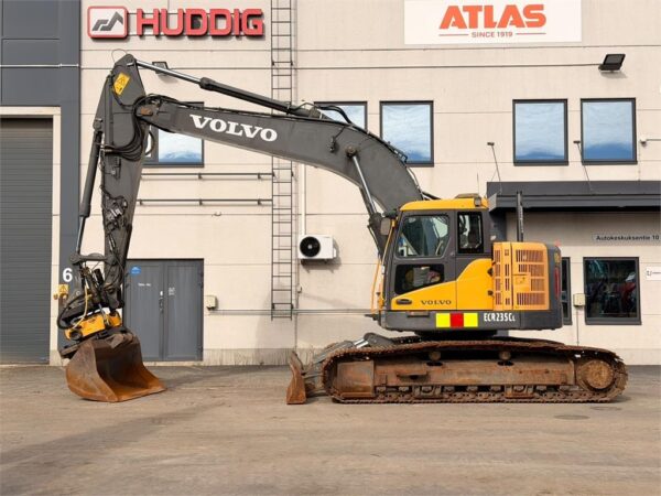 Volvo ECR235CL