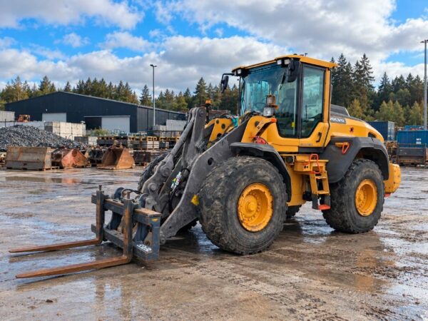 Volvo L 120 H Tulossa Pirkkala