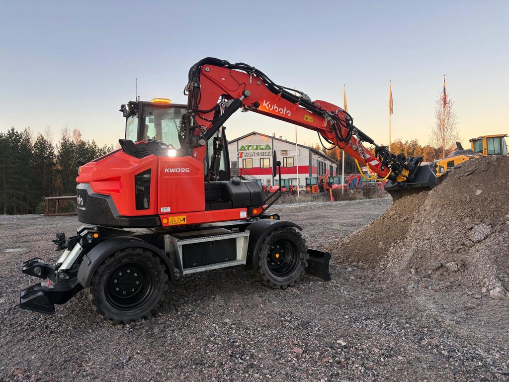 Kubota KW095.