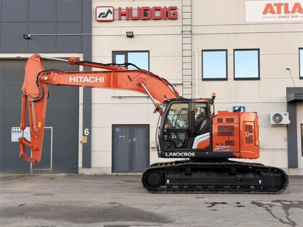 Hitachi ZX225USLC-7