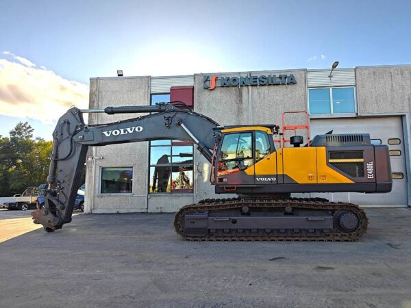 Volvo EC 480 E L Stage 5, vähän ajettu